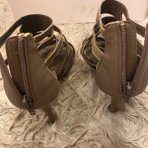 High heels - Picture 2 of 5